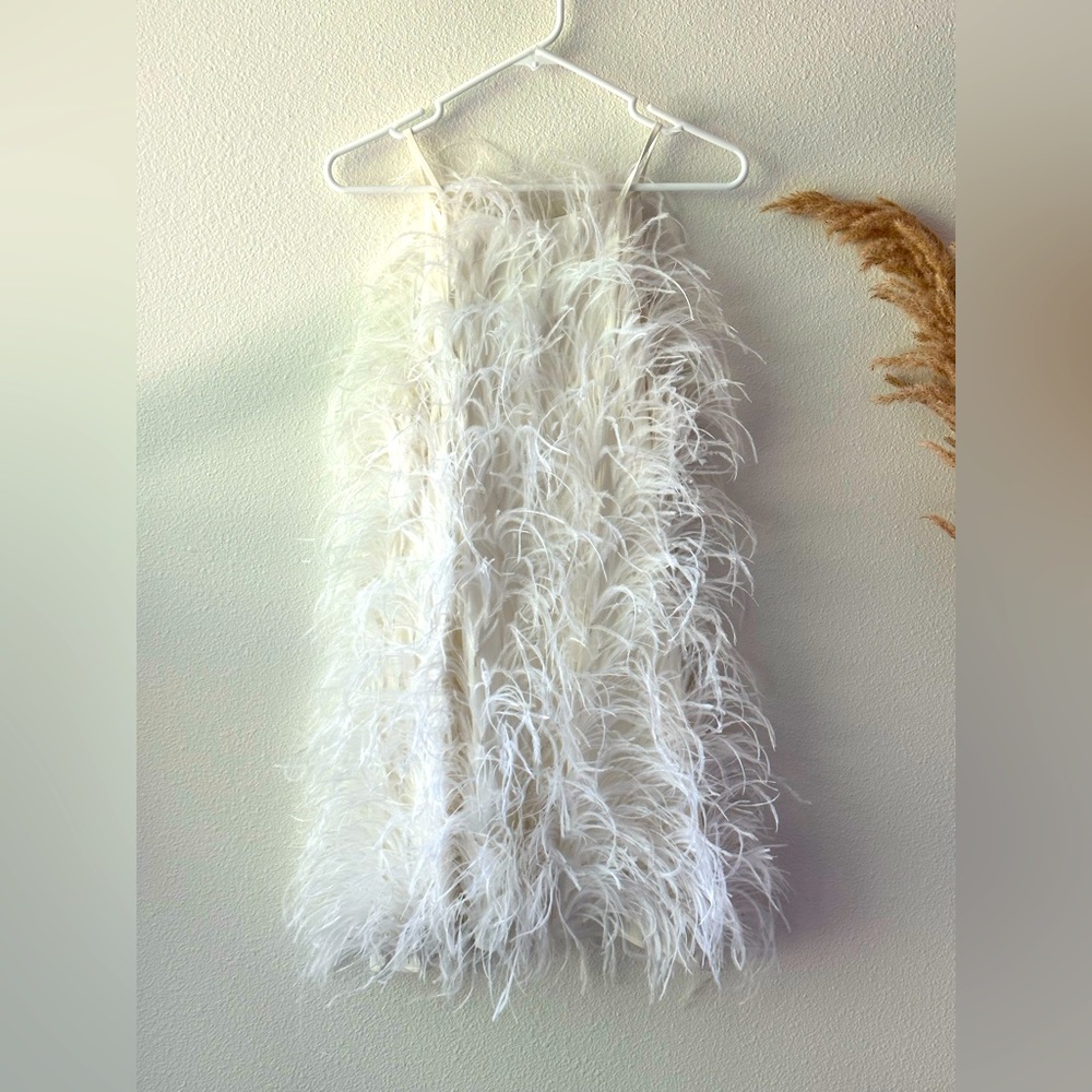 Cult Gaia Shannon Dress, white with white feathers, size S